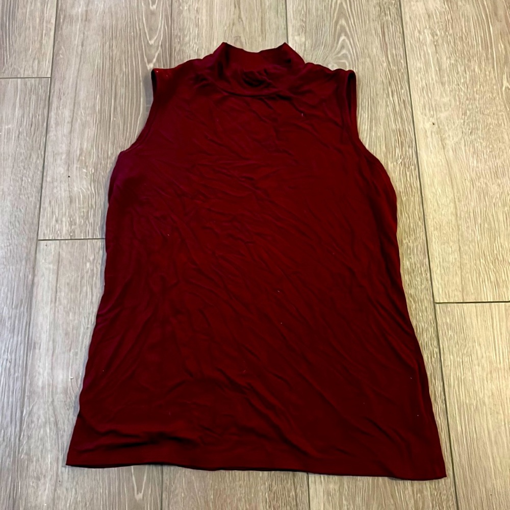 maroon sleeveless top